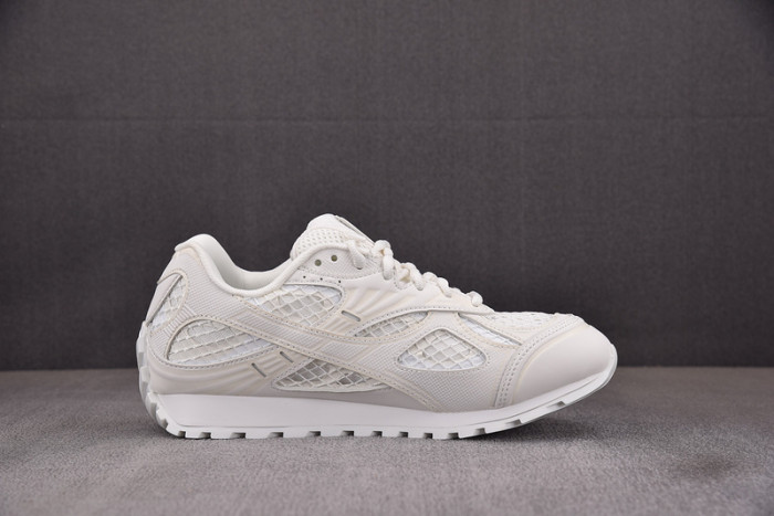 BV sneaker