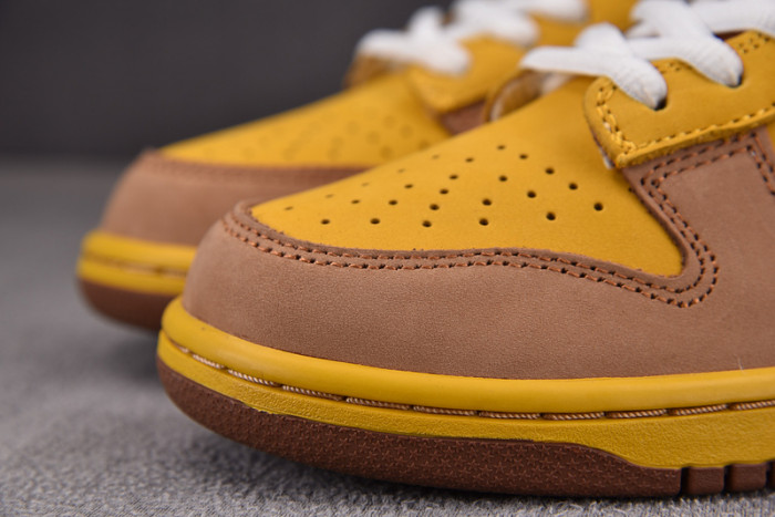 NIKE Dunk SB Low Premium“Newcastle Brown Ale” 313170-741