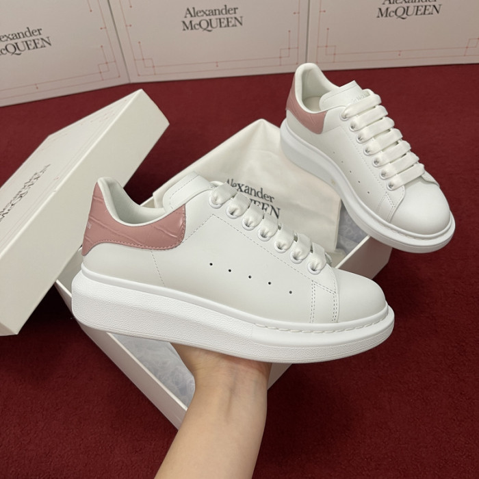 ALEX MCQU SNEAKER