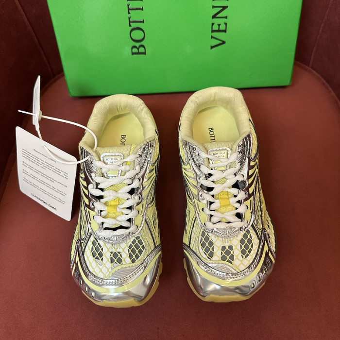 BV sneaker