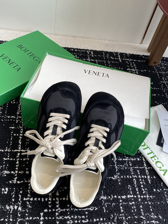 BV sneaker