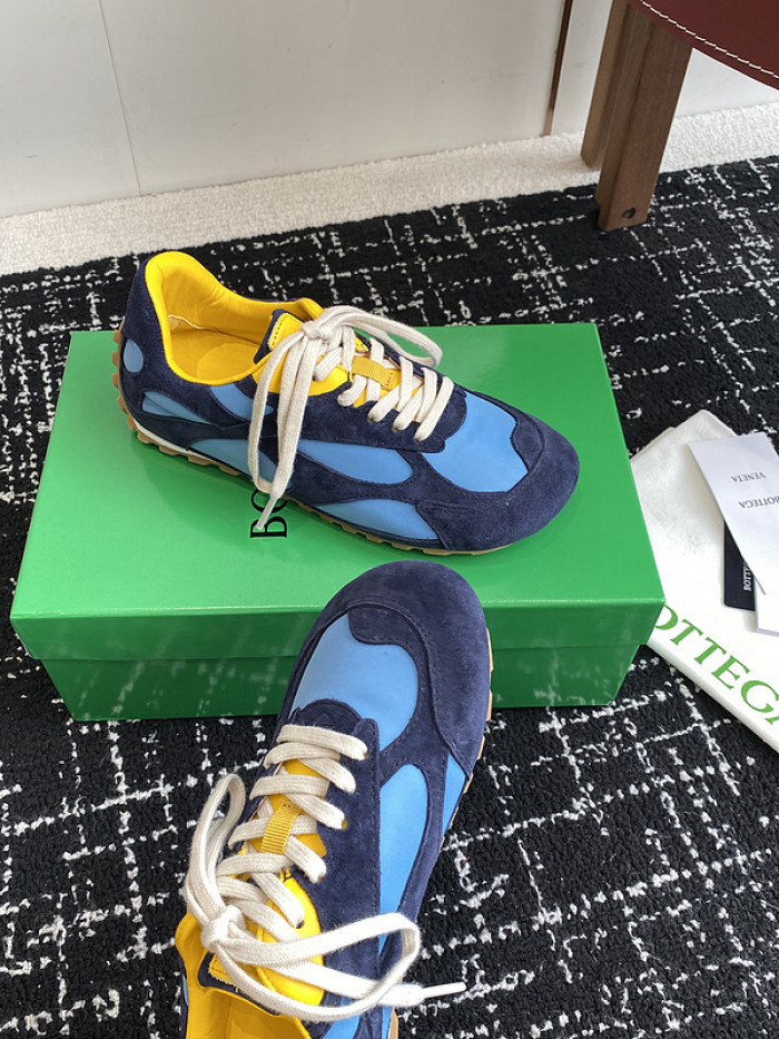 BV sneaker