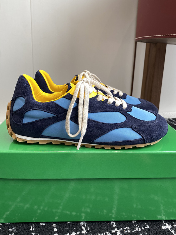BV sneaker