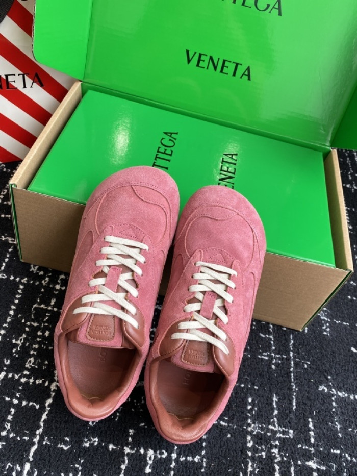 BV sneaker