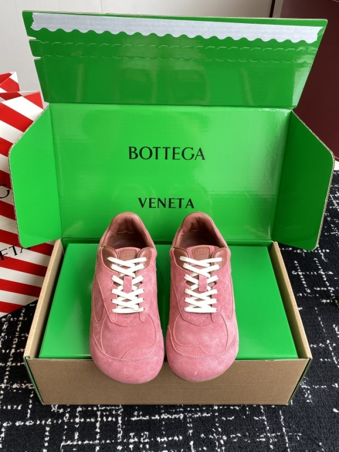BV sneaker