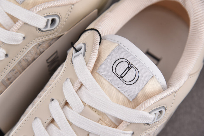 D10R B27 LOW SNEAKER