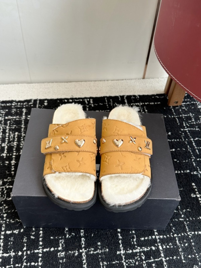 L0VT SANDAL