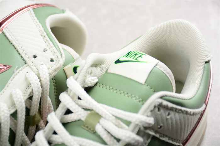 Kyler Murray x Dunk Low 