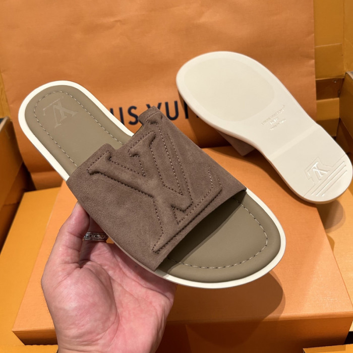 L0VT SANDAL