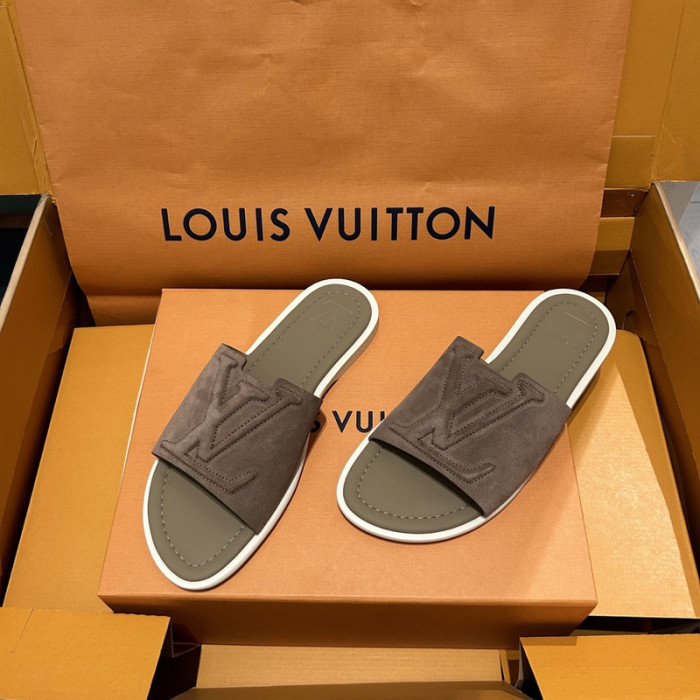 L0VT SANDAL