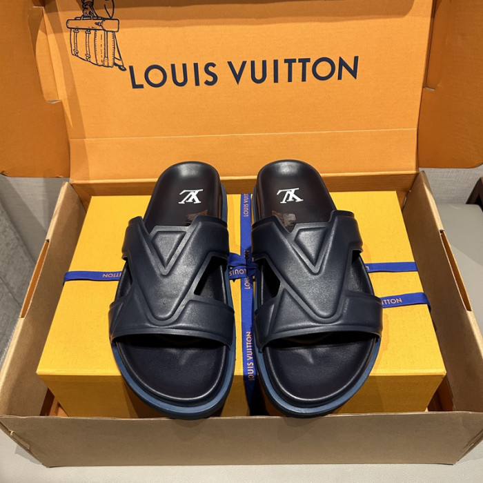 L0VT SANDAL