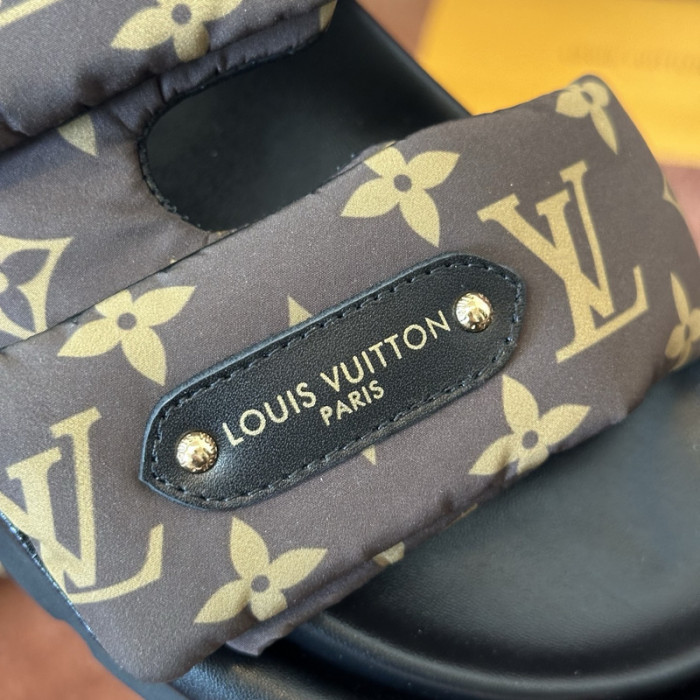 L0VT SANDAL