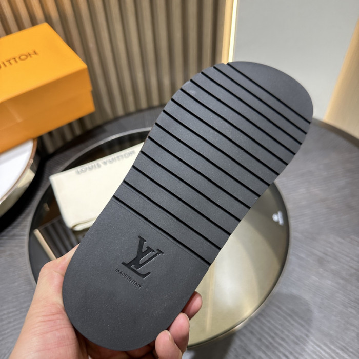 L0VT SANDAL