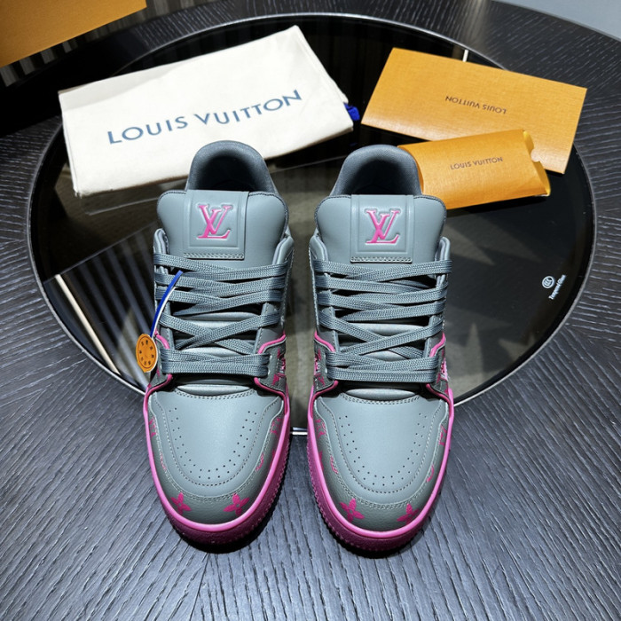 L0VT SNEAKER
