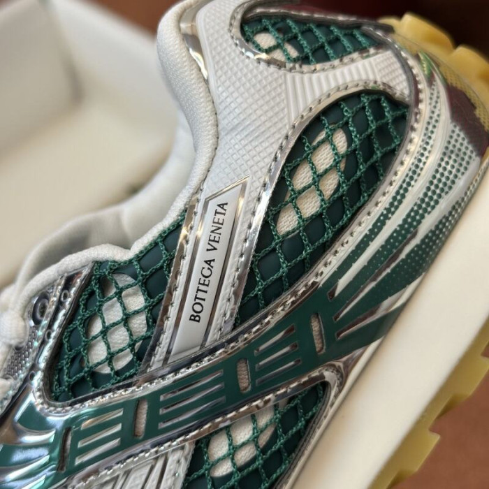 BV sneaker