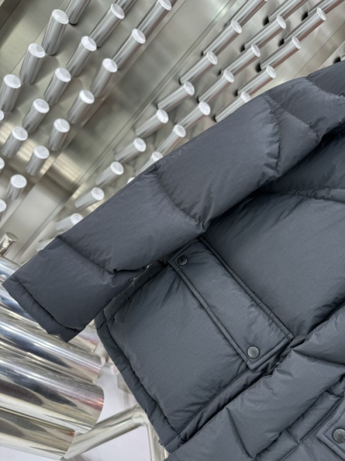 M0*C1ER DOWN JACKET